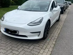 Weiß Gebraucht 2020 Tesla Model 3 Performance Limousine | 32.000 €