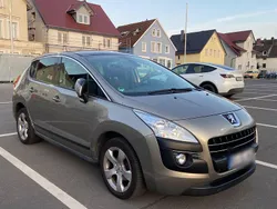 Grau Gebraucht 2012 Peugeot 3008 Active Limousine | 4.600 € (Guter Preis)