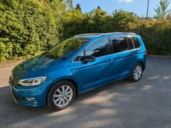 Blau Gebraucht 2016 VW Touran Highline Van / Kleinbus | 16.250 € (Fairer Preis)