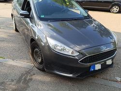 Andere farben Gebraucht 2015 Ford Focus Kombi | 2.700 € (Guter Preis)