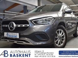 Mountaingrau met. Gebraucht 2021 Mercedes GLA200 SUV | 30.890 € (Guter Preis)