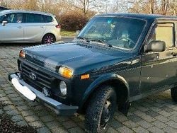 Grün Gebraucht 2017 Lada niva SUV | 6.500 € (Superpreis)