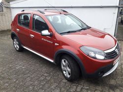 Braun Gebraucht 2011 Dacia Sandero Stepway SUV | 5.250 € (Teuer)