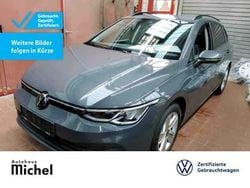 Grau Gebraucht 2023 VW Golf VIII Life Kombi | 22.530 € (Fairer Preis)