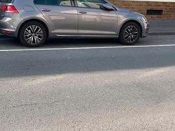 Grau Gebraucht 2016 VW Golf VII Limousine | 7.750 € (Etwas zu teuer)