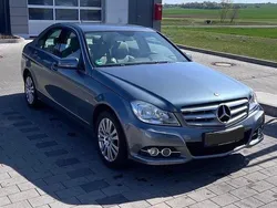 Grau Gebraucht 2012 Mercedes C250 Elegance Limousine | 11.300 € (Fairer Preis)