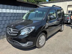 Schwarz Gebraucht 2017 Mercedes Citan 112 Van / Kleinbus | 11.491 €