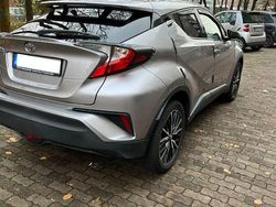Silber Gebraucht 2017 Toyota C-HR Lounge SUV | 14.900 € (Etwas zu teuer)
