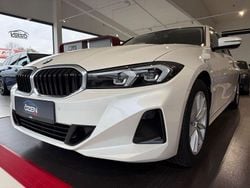 Weiß Gebraucht 2023 BMW 320 Limousine | 28.991 € (Fairer Preis)