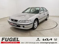 Silber Gebraucht 1998 Honda Accord Kleinwagen | 4.995 €