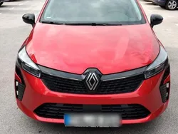 Rot Gebraucht 2025 Renault Clio V Evolution Kleinwagen | 16.555 € (Superpreis)