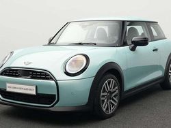 Grün Gebraucht 2024 Mini Cooper Classic Kleinwagen | 26.374 € (Fairer Preis)