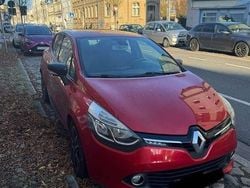 Rot Gebraucht 2014 Renault Clio IV Dynamique Limousine | 3.600 € (Superpreis)