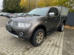 Braun Gebraucht 2011 Mitsubishi L200 Intense Abholung | 12.950 € (Etwas zu teuer)