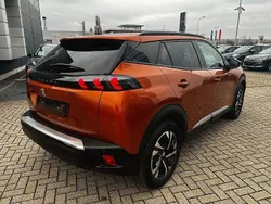 Orange Gebraucht 2022 Peugeot e-2008 Allure SUV | 19.749 € (Guter Preis)