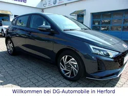 Grau Neu 2024 Hyundai i20 Trend Limousine | 22.490 € (Fairer Preis)