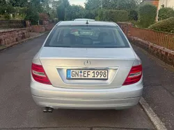 Grau Gebraucht 2011 Mercedes C200 Avantgarde Limousine | 10.500 € (Fairer Preis)