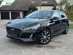 Schwarz Gebraucht 2017 Hyundai i30 Premium Limousine | 7.990 €