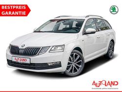 Weiß Gebraucht 2020 Skoda Octavia Soleil Kombi | 19.990 € (Fairer Preis)