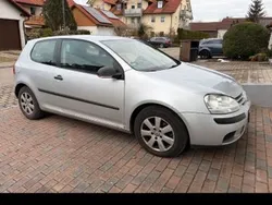 Silber Gebraucht 2006 VW Golf V Trendline Limousine | 2.400 € (Etwas zu teuer)