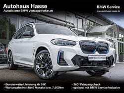 Mineralweiss metallic Gebraucht 2024 BMW iX3 Impressive SUV | 51.890 € (Guter Preis)