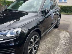 Schwarz Gebraucht 2012 VW Touareg Edition SUV | 18.000 € (Fairer Preis)