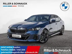 Phytonicblau Gebraucht 2024 BMW 550e M Sport Limousine | 78.950 € (Fairer Preis)