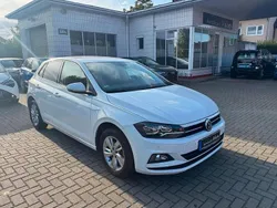 Weiß Gebraucht 2018 VW Polo Comfortline Limousine | 10.999 € (Guter Preis)