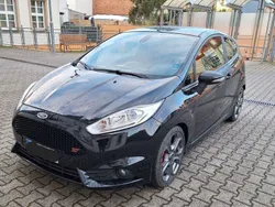 Schwarz Gebraucht 2015 Ford Fiesta Sport Kleinwagen | 11.200 € (Fairer Preis)