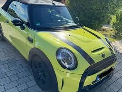 Gelb Gebraucht 2021 Mini Cooper S Kleinwagen | 27.999 € (Teuer)