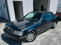 Blau Gebraucht 1997 Mercedes E220 Edition Cabrio | 16.500 € (Superpreis)