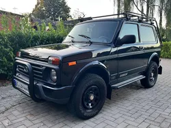 Schwarz Gebraucht 2018 Lada Urban SUV | 5.900 € (Guter Preis)