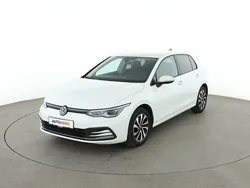 Weiß Gebraucht 2022 VW Golf VIII Active Limousine | 21.800 € (Fairer Preis)