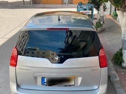 Silber Gebraucht 2012 Peugeot 5008 Limousine | 4.200 € (Fairer Preis)