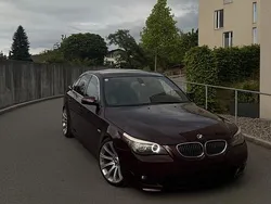 Rot Gebraucht 2007 BMW 530 Limousine | 15.500 €
