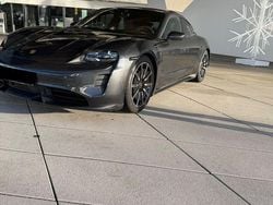 Grau Gebraucht 2020 Porsche Taycan Turbo S Limousine | 89.900 € (Fairer Preis)