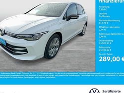 Pure white Gebraucht 2025 VW Golf Goal Limousine | 33.577 €