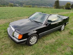 Schwarz Gebraucht 1990 Mercedes E320 Cabrio | 30.500 €