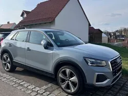 Grau Gebraucht 2021 Audi Q2 Advanced Plus SUV | 26.600 € (Etwas zu teuer)