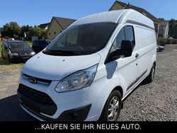 Weiß Gebraucht 2017 Ford Transit Custom Van / Kleinbus | 15.950 €