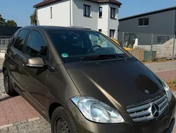 Braun Gebraucht 2011 Mercedes A180 Kleinwagen | 3.750 € (Guter Preis)