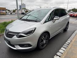 Silber Gebraucht 2018 Opel Zafira Innovation Van / Kleinbus | 10.700 € (Fairer Preis)