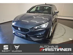 Grau Gebraucht 2024 Seat Leon FR Limousine | 28.490 € (Teuer)