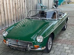 Grün Gebraucht 1969 MG B Cabrio | 16.800 €