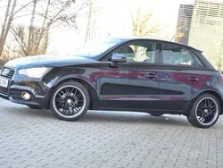 Schwarz Gebraucht 2013 Audi A1 Sportback Attraction Kleinwagen | 7.180 € (Etwas zu teuer)