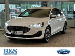 Weiss Gebraucht 2024 Ford Focus Titanium X Limousine | 31.490 € (Fairer Preis)