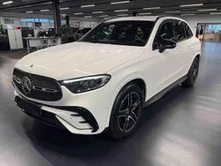 Polarweiss Gebraucht 2023 Mercedes GLC300 AMG line SUV | 55.740 € (Guter Preis)