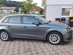 Grau Gebraucht 2013 Audi A3 Attraction Kleinwagen | 7.600 € (Fairer Preis)