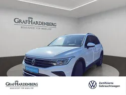 Weiß Gebraucht 2022 VW Tiguan Active SUV | 28.777 € (Fairer Preis)