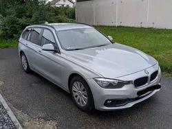 Grau Gebraucht 2016 BMW 318 Kombi | 9.800 € (Guter Preis)